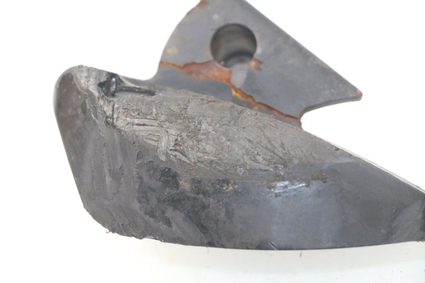 photo de TAMPONE MOTORE SUZUKI GSR 600 (2005 - 2012) - Dettagli dei punti di fissaggio