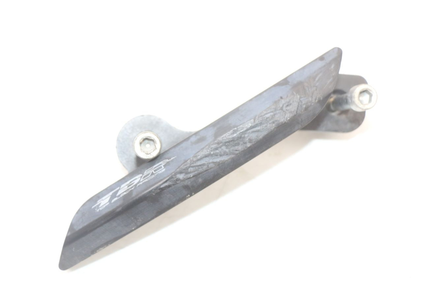 photo de PARATELAIO TAMPONI SUZUKI GSR 750 (2011 - 2017) - Dettagli dei punti di fissaggio