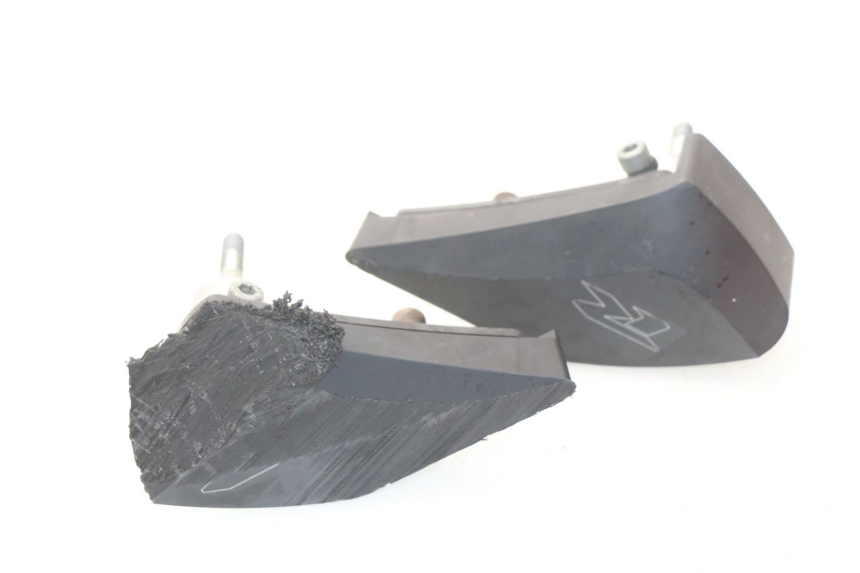 photo de TAMPONE MOTORE SUZUKI GSX-R GSXR K16 1000 (2012 - 2016) - Dettagli dei punti di fissaggio