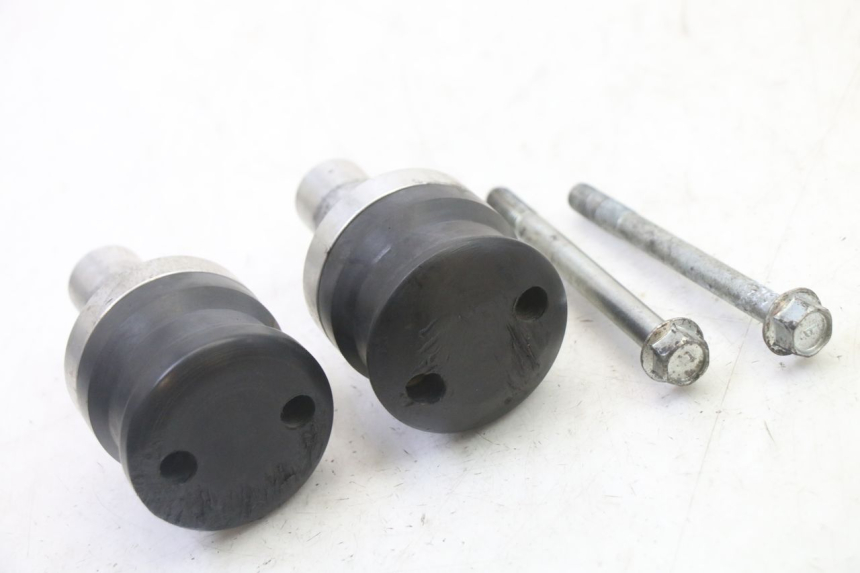 photo de TAMPONE MOTORE SUZUKI SV S 650 (2003 - 2009) - Primo piano tecnico