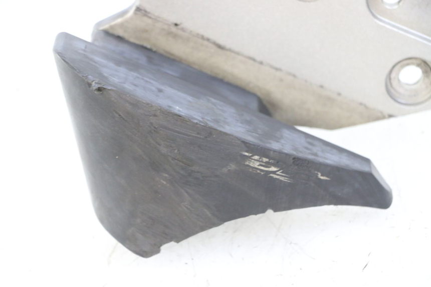 photo de PARATELAIO TAMPONI YAMAHA XJ6 600 (2008 - 2016) - Marcature e riferimenti originali