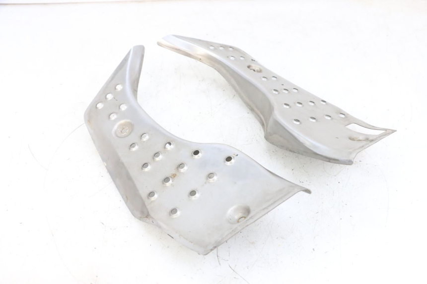 photo de CARENA PEDANA GOMME ADIVA AD3 300 (2014 - 2020) - Dettagli dei punti di fissaggio