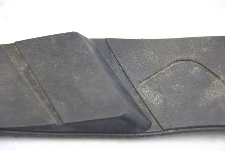 photo de TAPPETINO PEDANA APRILIA ATLANTIC 500 (2002 - 2003) - Angolazione alternativa