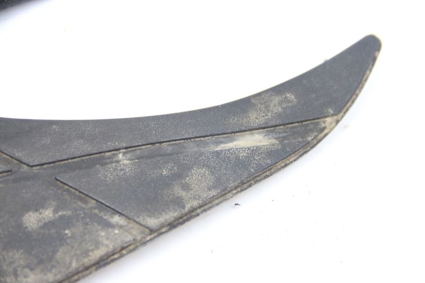 photo de TAPPETINO PEDANA APRILIA ATLANTIC 500 (2002 - 2003) - Marcature e riferimenti originali