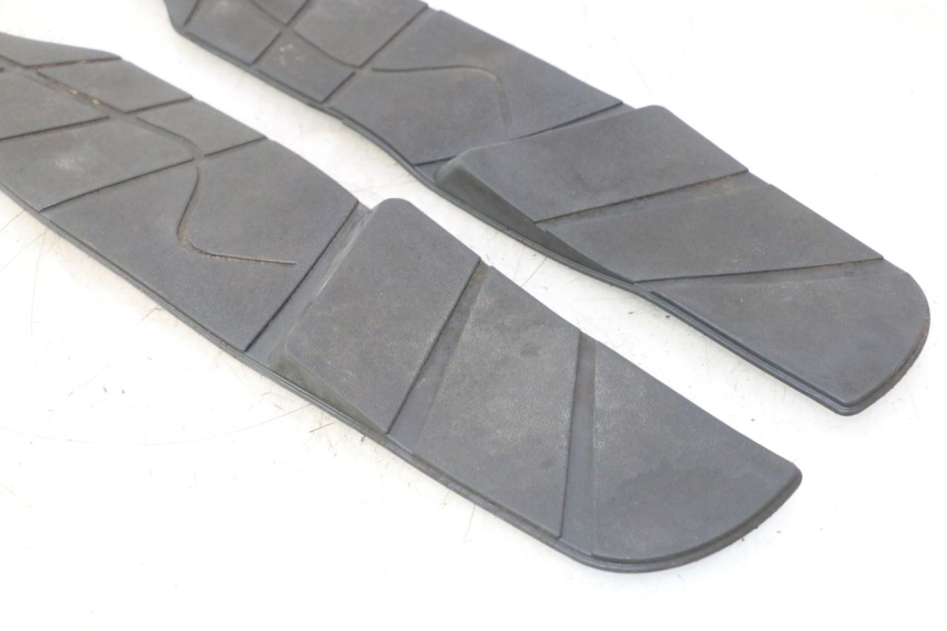 photo de CARENA PEDANA GOMME APRILIA ATLANTIC S 125 (2010 - 2013) - Primo piano tecnico