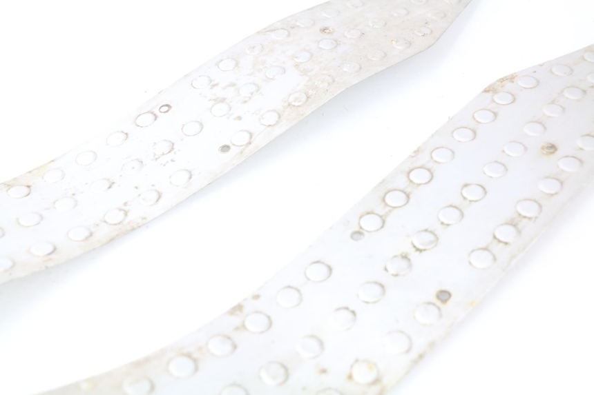 photo de TAPPETINO PEDANA JONWAY AZTRAL 125 (2008 - 2017) - Primo piano tecnico