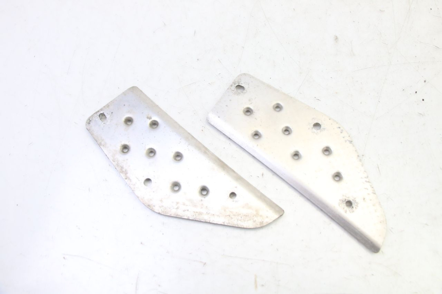 photo de CARENA PEDANA GOMME YAMAHA BW'S 100 (1999 - 2002) - Dettaglio del componente