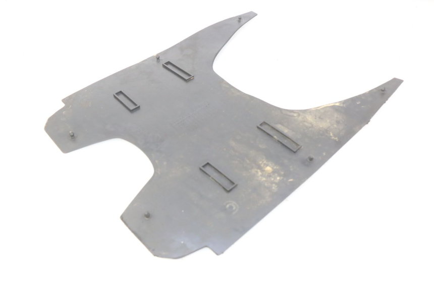 photo de TAPPETINO PEDANA SUZUKI CP 80 (1985 - 1996) - Zoom sullo stato d'uso