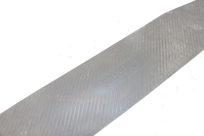 photo de TAPPETINO PEDANA SEGWAY NINEBOT E2 1 - Altra angolazione