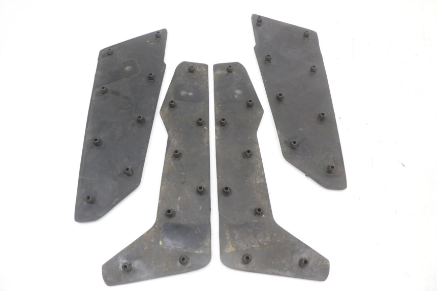 photo de CARENA PEDANA GOMME LONGJIA EASY MAX 125 (2020 - 2024) - Dettaglio del componente