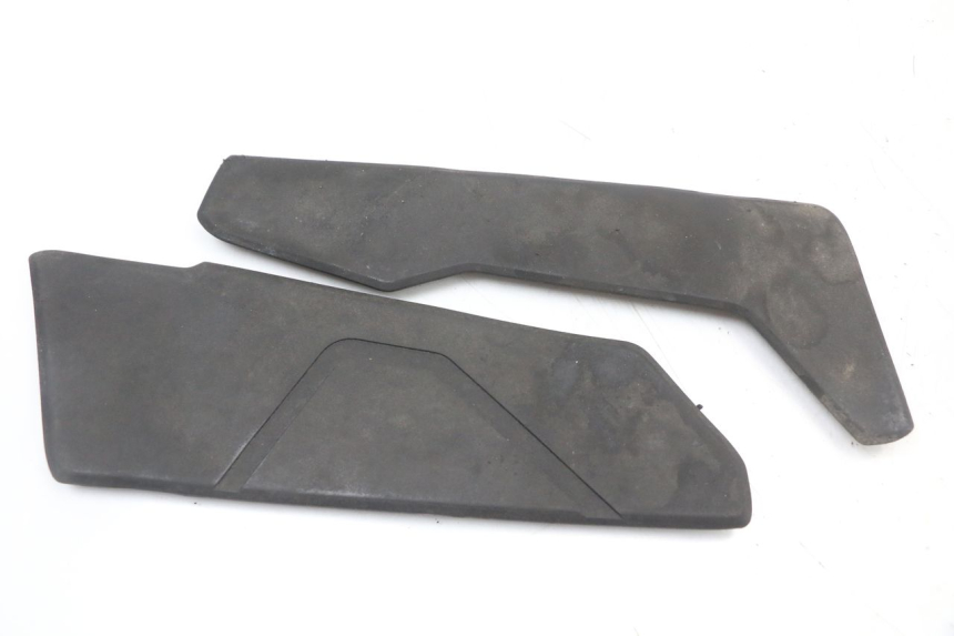 photo de CARENA PEDANA GOMME LONGJIA EASY MAX 125 (2020 - 2024) - Altra angolazione