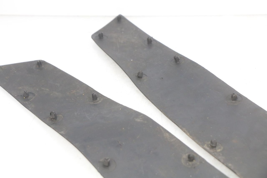 photo de TAPPETINO PEDANA HONDA FES PANTHEON 2T 125 (1998 - 2002) - Dettaglio del componente