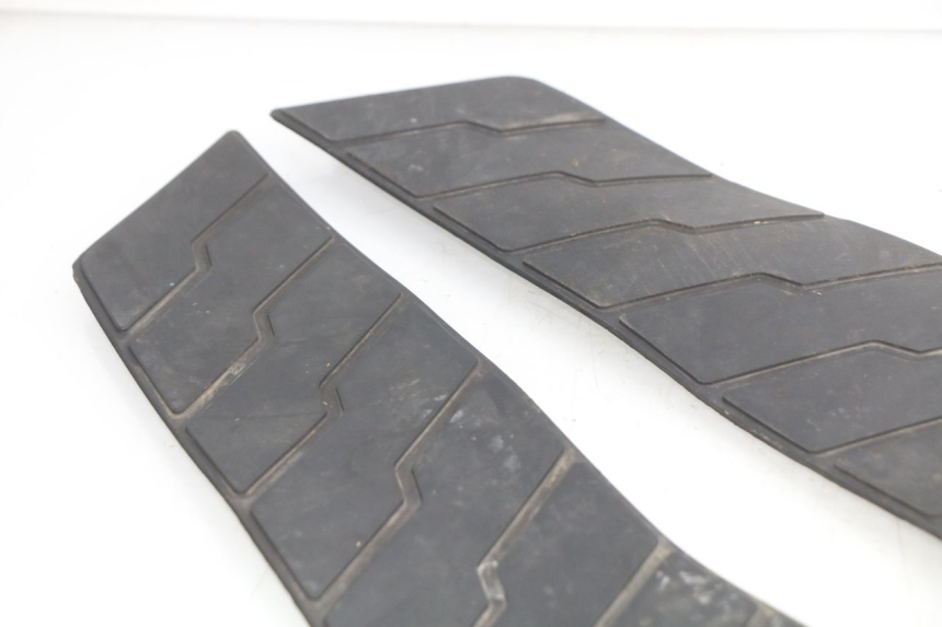 photo de TAPPETINO PEDANA HONDA FES PANTHEON 2T 125 (1998 - 2002) - Vista d'insieme del prodotto