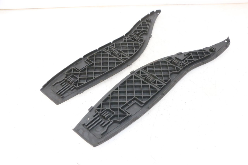 photo de CARENA PEDANA GOMME GILERA NEXUS 300 (2008 - 2013) - Altra angolazione