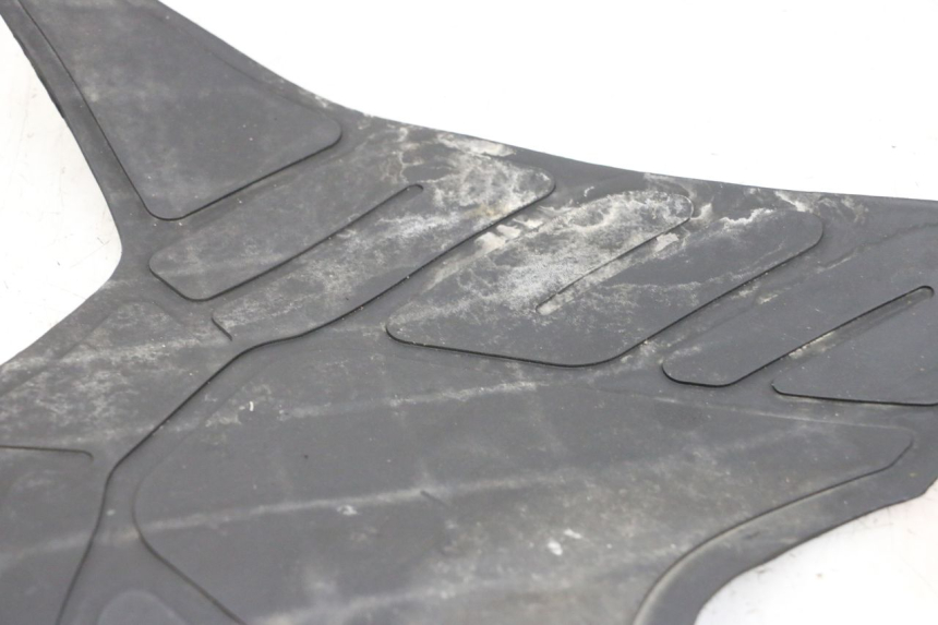 photo de CARENA PEDANA GOMME EUROCKA GTR 50 (2018 - 2021) - Altra angolazione