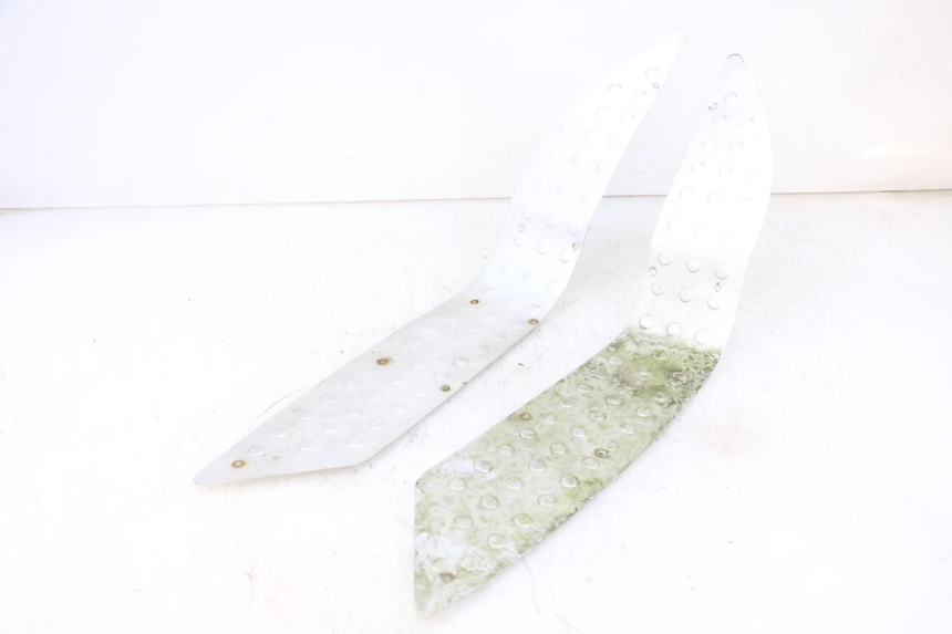 photo de CARENA PEDANA GOMME JM MOTORS GTS 125 (2015 - 2019) - Vista principale