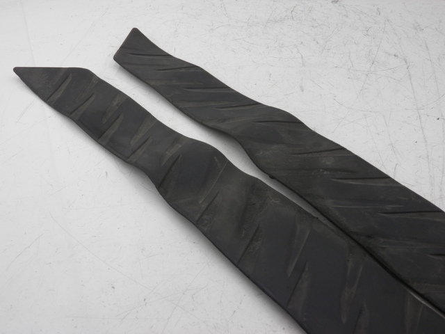 photo de Tappetino pedana HONDA FES PANTHEON 125 (2003 - 2007) - Zoom sullo stato d'uso