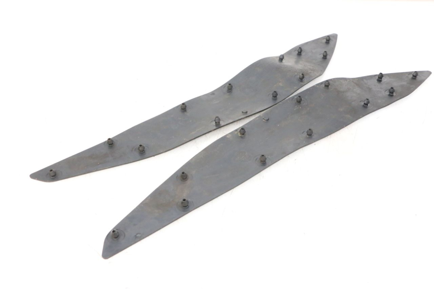 photo de CARENA PEDANA GOMME HONDA PCX (JF57/JF64) 125 (2014 - 2018) - Altra angolazione