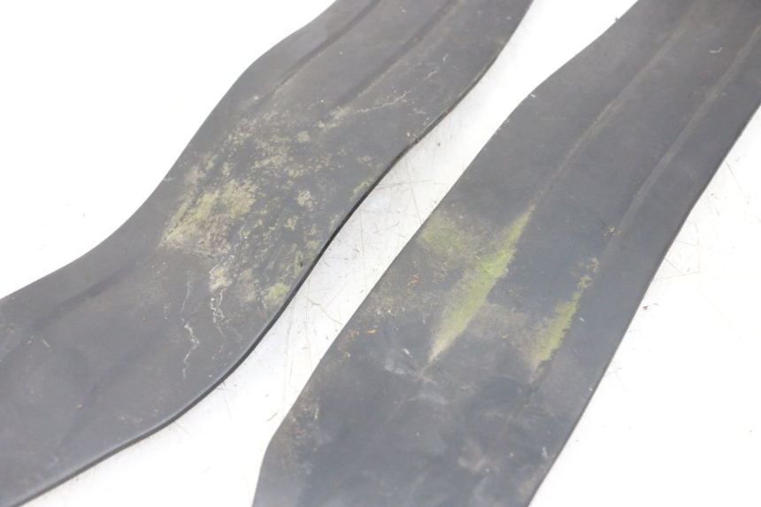 photo de CARENA PEDANA GOMME HONDA PCX (JF57/JF64) 125 (2014 - 2018) - Primo piano tecnico