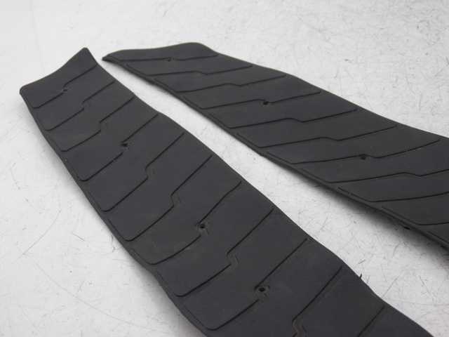 photo de Tappetino pedana JM MOTOR S-MAX 125 (2010 - 2014) - Dettaglio del componente