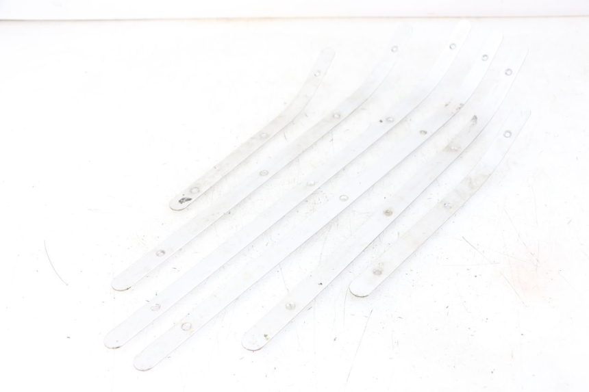 photo de CARENA PEDANA GOMME JM MOTORS VX 125 (2022 - 2025) - Vista principale