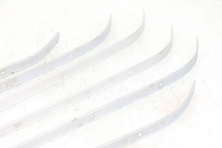 photo de CARENA PEDANA GOMME JM MOTORS VX 125 (2022 - 2025) - Dettaglio del componente