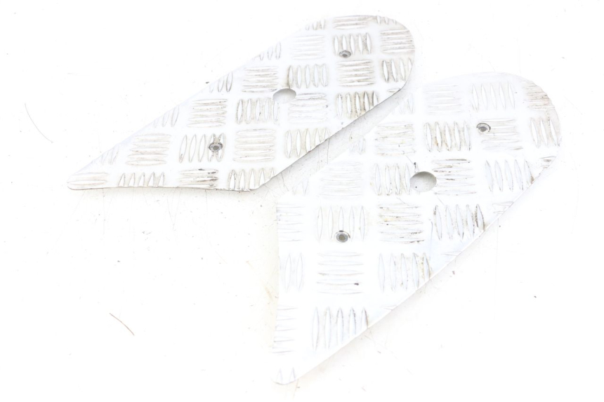 photo de CARENA PEDANA GOMME PEUGEOT KISBEE 2T 50 (2018 - 2022) - Vista principale