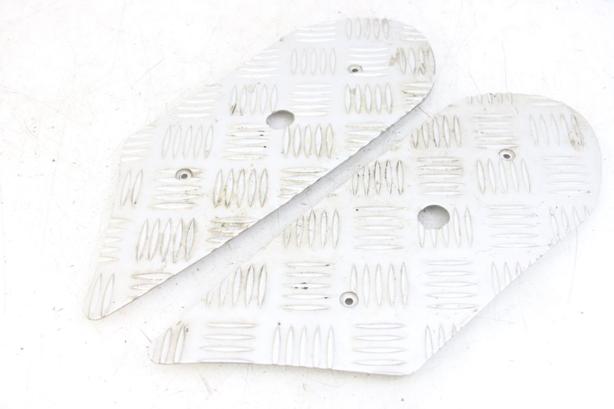 photo de TAPPETINO PEDANA PEUGEOT KISBEE 4T 50 (2018 - 2022) - Vista principale