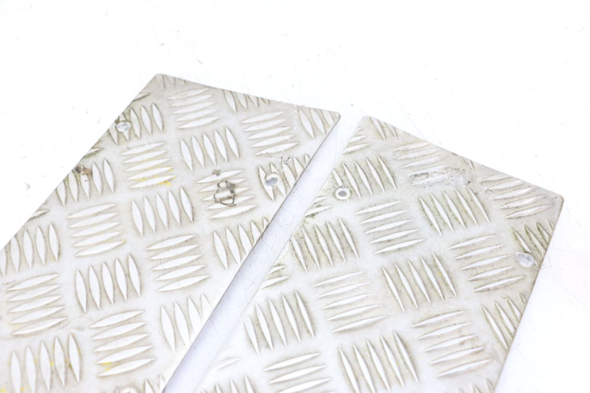 photo de CARENA PEDANA GOMME LIGIER PULSE 3 1 (2014 - 2020) - Altra angolazione