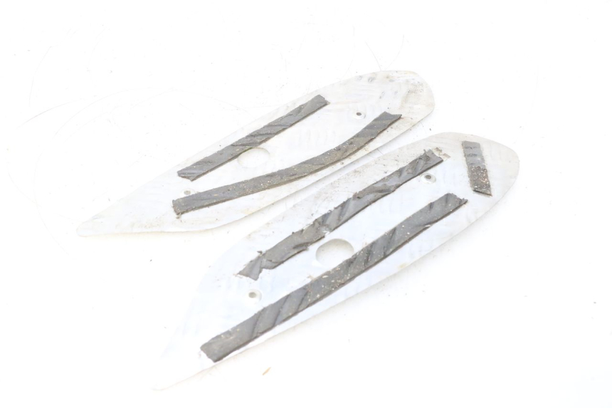 photo de TAPPETINO PEDANA PEUGEOT LUDIX BLASTER 50 (2006 - 2014) - Zoom sullo stato d'uso
