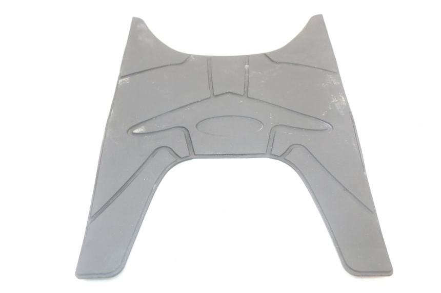 photo de CARENA PEDANA GOMME MASH LEGEND'R 4T 50 (2021 - 2025) - Zoom sullo stato d'uso