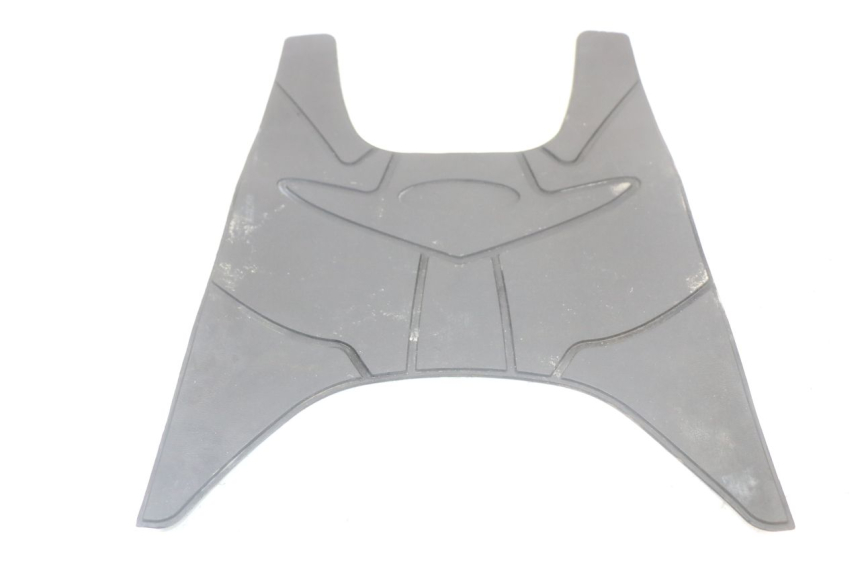 photo de CARENA PEDANA GOMME MASH LEGEND'R 4T 50 (2021 - 2025) - Altra angolazione