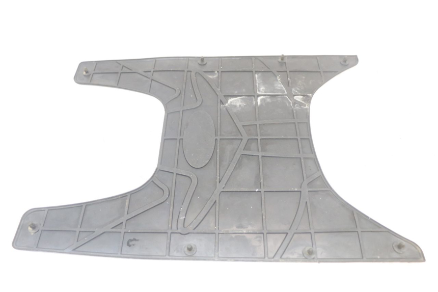 photo de CARENA PEDANA GOMME MASH LEGEND'R 4T 50 (2021 - 2025) - Primo piano tecnico