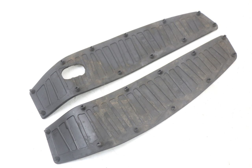 photo de CARENA PEDANA GOMME PIAGGIO MP3 HPE 350 (2018 - 2020) - Dettagli dei punti di fissaggio