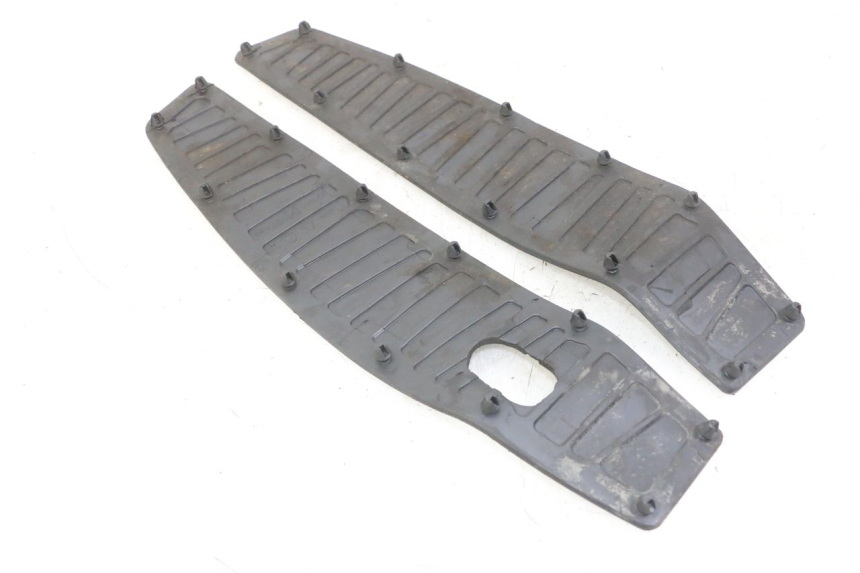 photo de CARENA PEDANA GOMME PIAGGIO MP3 LT 300 (2010 - 2016) - Dettaglio del componente