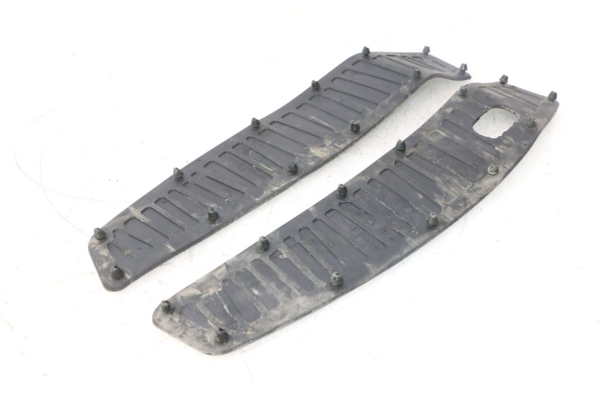 photo de CARENA PEDANA GOMME PIAGGIO MP3 500 (2016 - 2018) - Altra angolazione