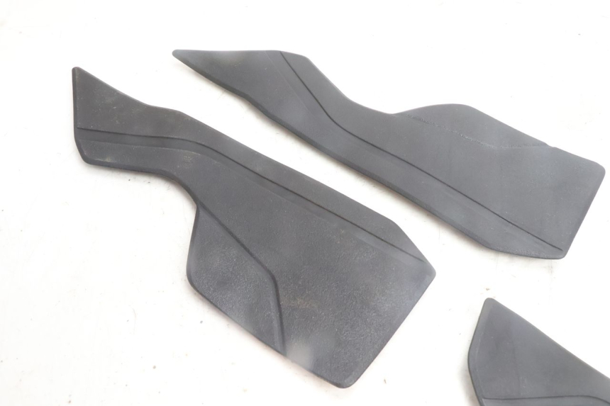photo de CARENA PEDANA GOMME YAMAHA N-MAX NMAX 125 (2021 - 2024) - Dettaglio del componente