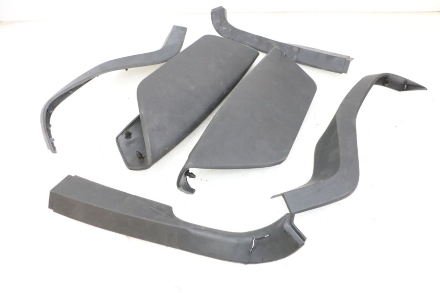 photo de CARENA PEDANA GOMME YAMAHA NEO'S CORE 1 (2022 - 2026) - Dettaglio del componente