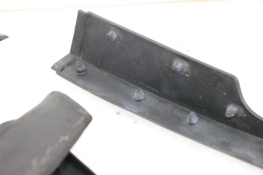 photo de CARENA PEDANA GOMME YAMAHA NEO'S CORE 1 (2022 - 2026) - Foto prodotto supplementare