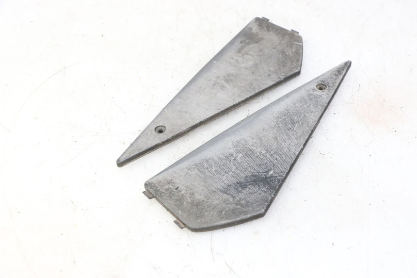 photo de TAPPETINO PEDANA PIAGGIO NEW TYPHOON 50 (2010 - 2017) - Dettaglio del componente