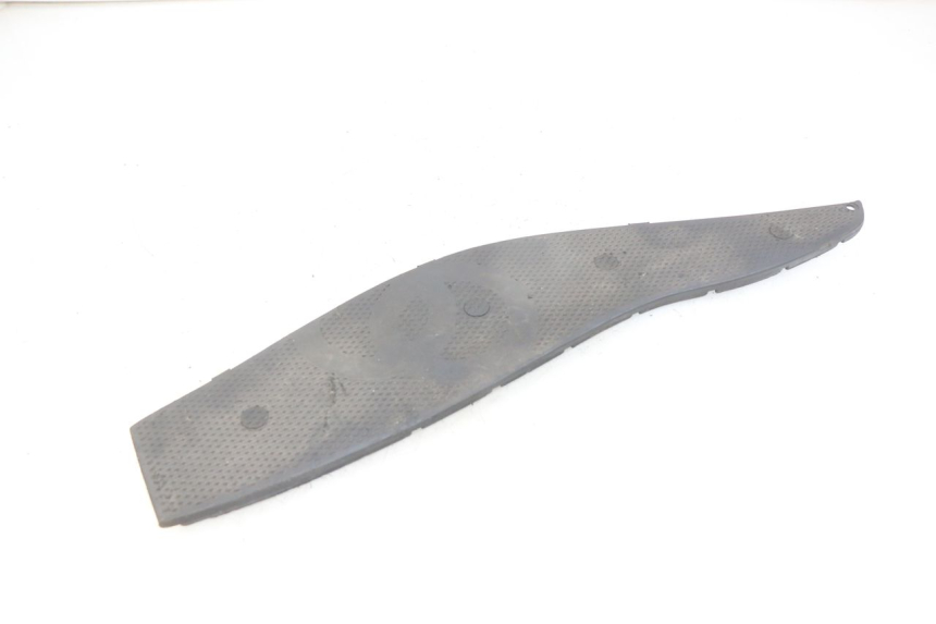 photo de TAPPETINO PEDANA GILERA NEXUS 125 (2007 - 2009) - Zoom sullo stato d'uso