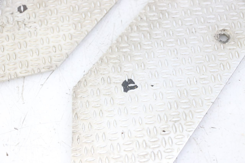 photo de CARENA PEDANA GOMME PIAGGIO NRG POWER PUREJET 50 (2018 - 2021) - Altra angolazione