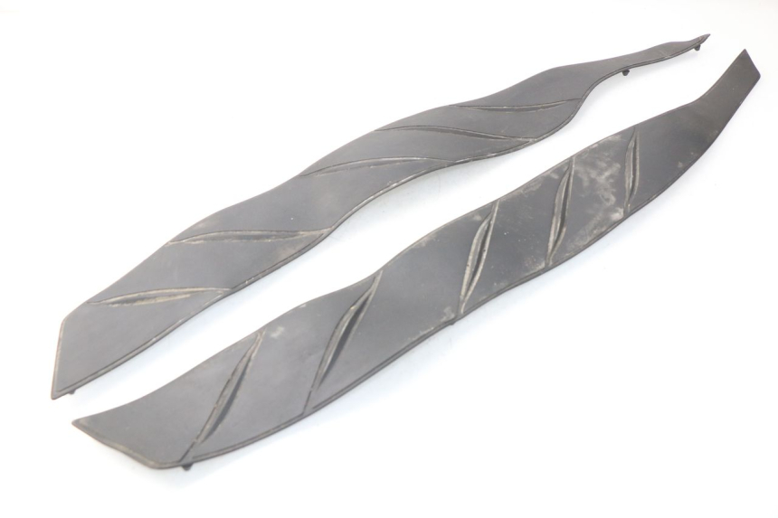 photo de CARENA PEDANA GOMME HONDA NSS EX FORZA 250 (2005 - 2013) - Vista principale