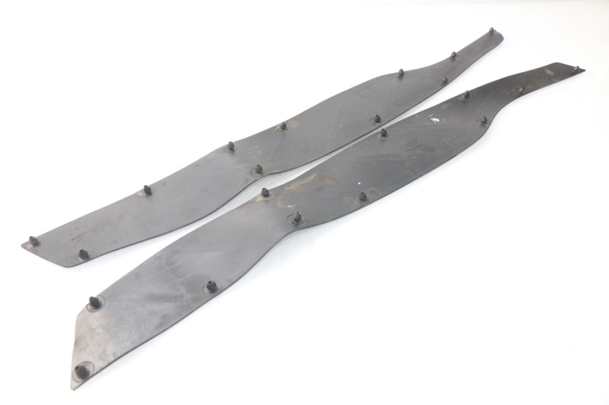 photo de CARENA PEDANA GOMME HONDA NSS EX FORZA 250 (2005 - 2013) - Dettaglio del componente