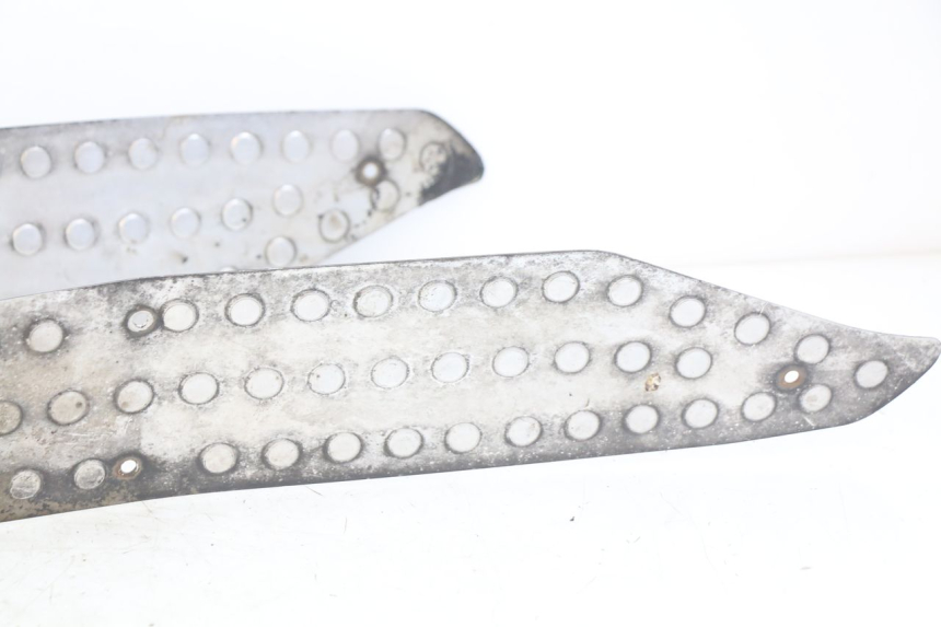 photo de TAPPETINO PEDANA SELECT UP OCTALIS 125 (2007 - 2012) - Dettagli dei punti di fissaggio