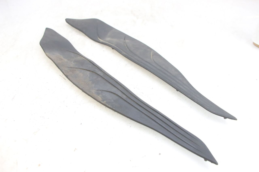 photo de TAPPETINO PEDANA HONDA PCX (JF47) 125 (2012 - 2013) - Vista principale