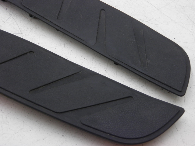 photo de TAPPETINO PEDANA PIAGGIO XEVO - X EVO 125 (2007 - 2017) - Zoom sullo stato d'uso