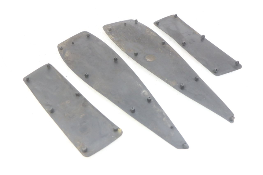 photo de TAPPETINO PEDANA PEUGEOT SATELIS 125 (2010 - 2012) - Dettaglio del componente