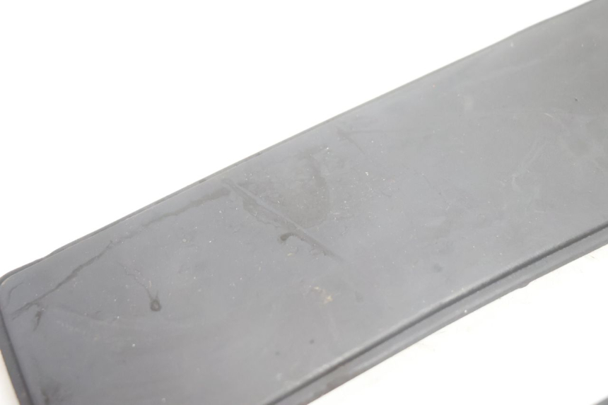photo de TAPPETINO PEDANA PEUGEOT SATELIS 125 (2006 - 2009) - Altra angolazione