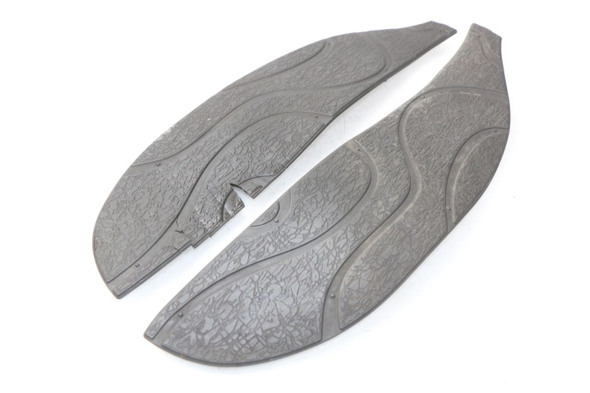 photo de Tappetino pedana APRILIA SCARABEO GT 125 (1999 - 2007) - Primo piano tecnico